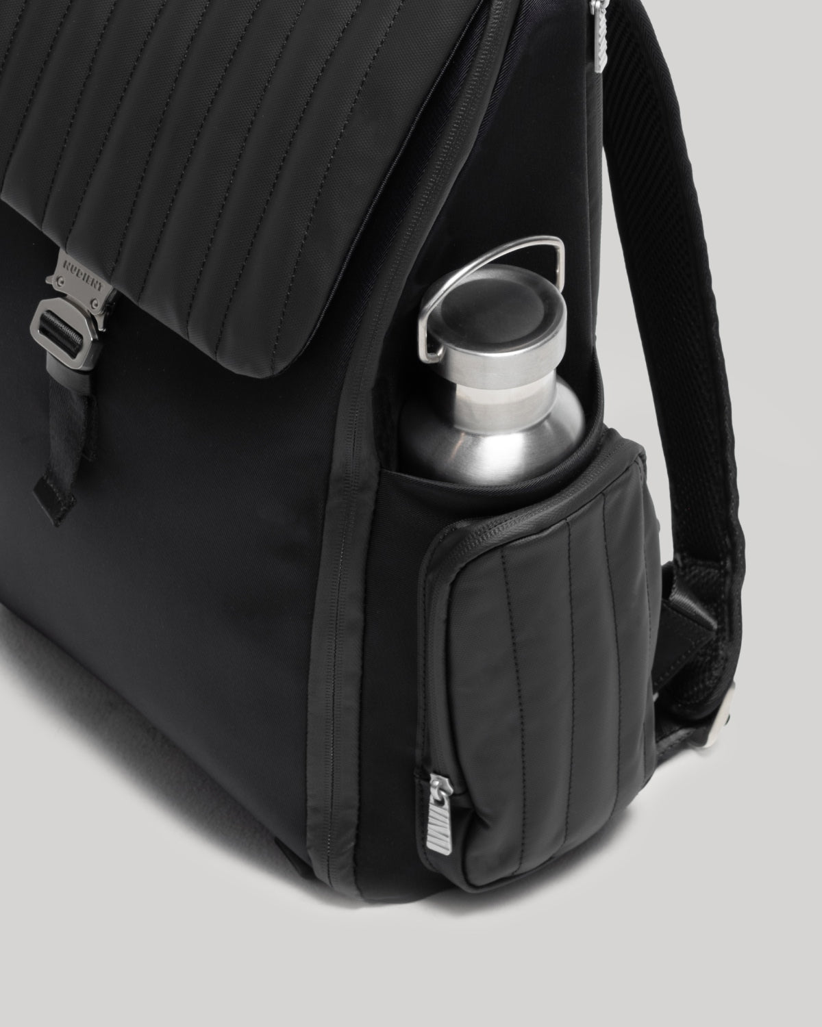 Magnetic side pocket